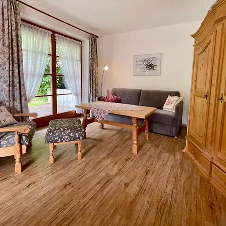Haus Alpina 2-raum-wohnung Schnee Apartamento *